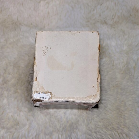 The Chronicles of Narnia Book Series Box Set - Picture 8 of 10